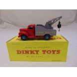 Dinky Toys 582 Commer Breakdown Truck with red cab, good condition in repro box