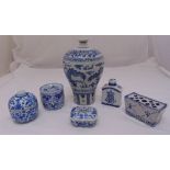 A quantity of 20th century Chinese blue and white porcelain to include a tea caddy, a flower vase