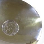 An Elizabeth II commemorative Silver Jubilee silver coin inset dish, by Rodney C Pettit, hallmarks