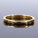 A 22ct gold wedding band ring, maker's marks B's, hallmarks London 1931, band width 2.1mm, size O,