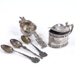 Various silver, including tea strainer, mustard pot and spoons, 5.7oz weighable (5) All pieces in
