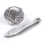 A Victorian silver-bladed mother-of-pearl fruit knife, by Thomas Marples, hallmarks Sheffield