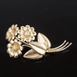 A Finnish 1960s 14ct gold floral spray brooch, brooch length 49.2mm, 4.1g Very good original