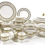 A Minton Aragon pattern tea and dinner service for 6 people