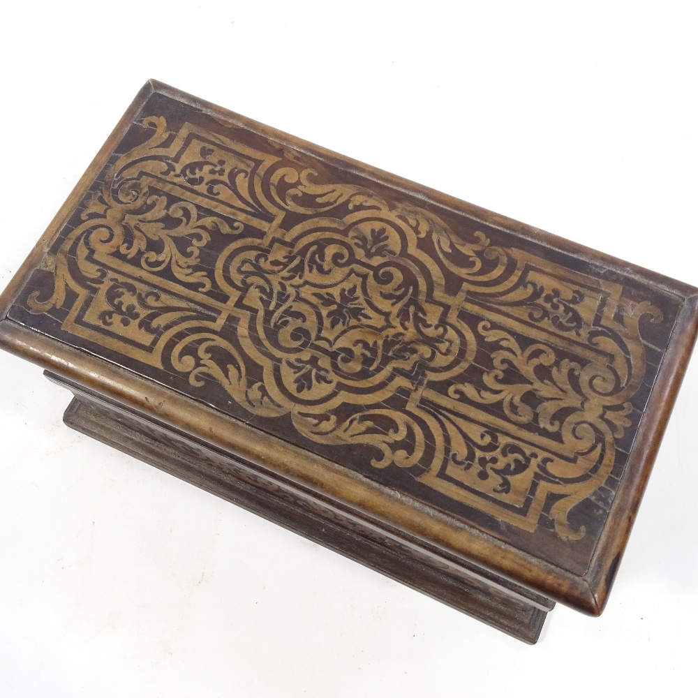 An 18th century walnut and marquetry inlaid box, with hinged lid and end drawer with turned ivory - Image 7 of 9