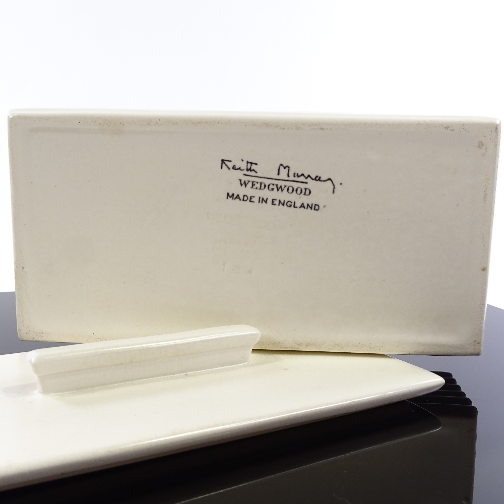Keith Murray for Wedgwood, cream ceramic rectangular box and cover, ribbed form, signed, length 18. - Image 3 of 3