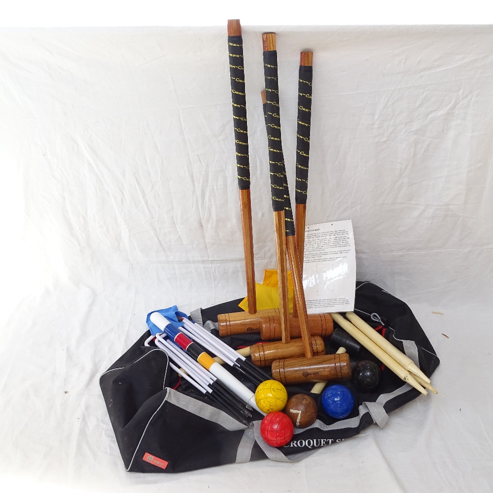 A modern croquet set in carrier bag - Image 2 of 3