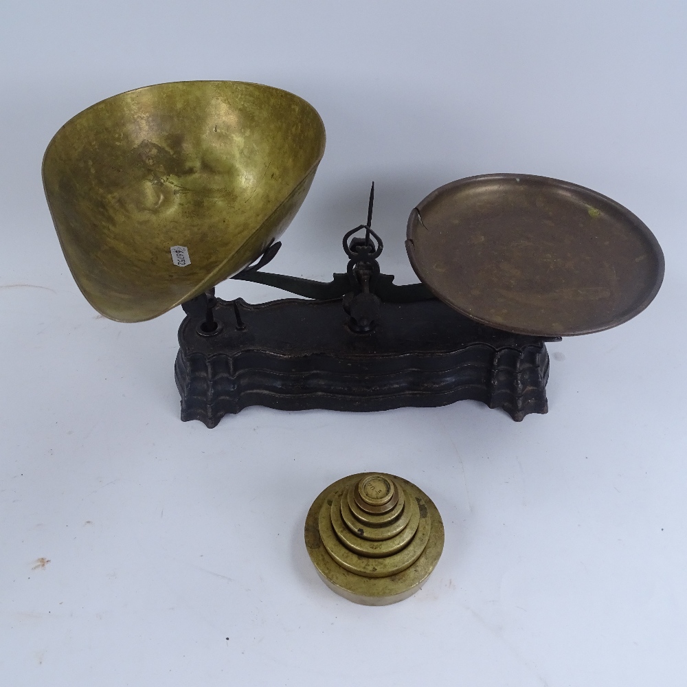 2 pairs of brass table lamps, and 2 other brass lamps (6) - Image 3 of 3