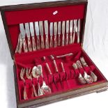 A suite of Italian silver cutlery to include 8 Fiddle and Thread tablespoons, 8 dessert spoons, 8