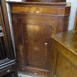 A Georgian crossbanded oak hanging corner cupboard, with single panelled door, W85cm, H117cm