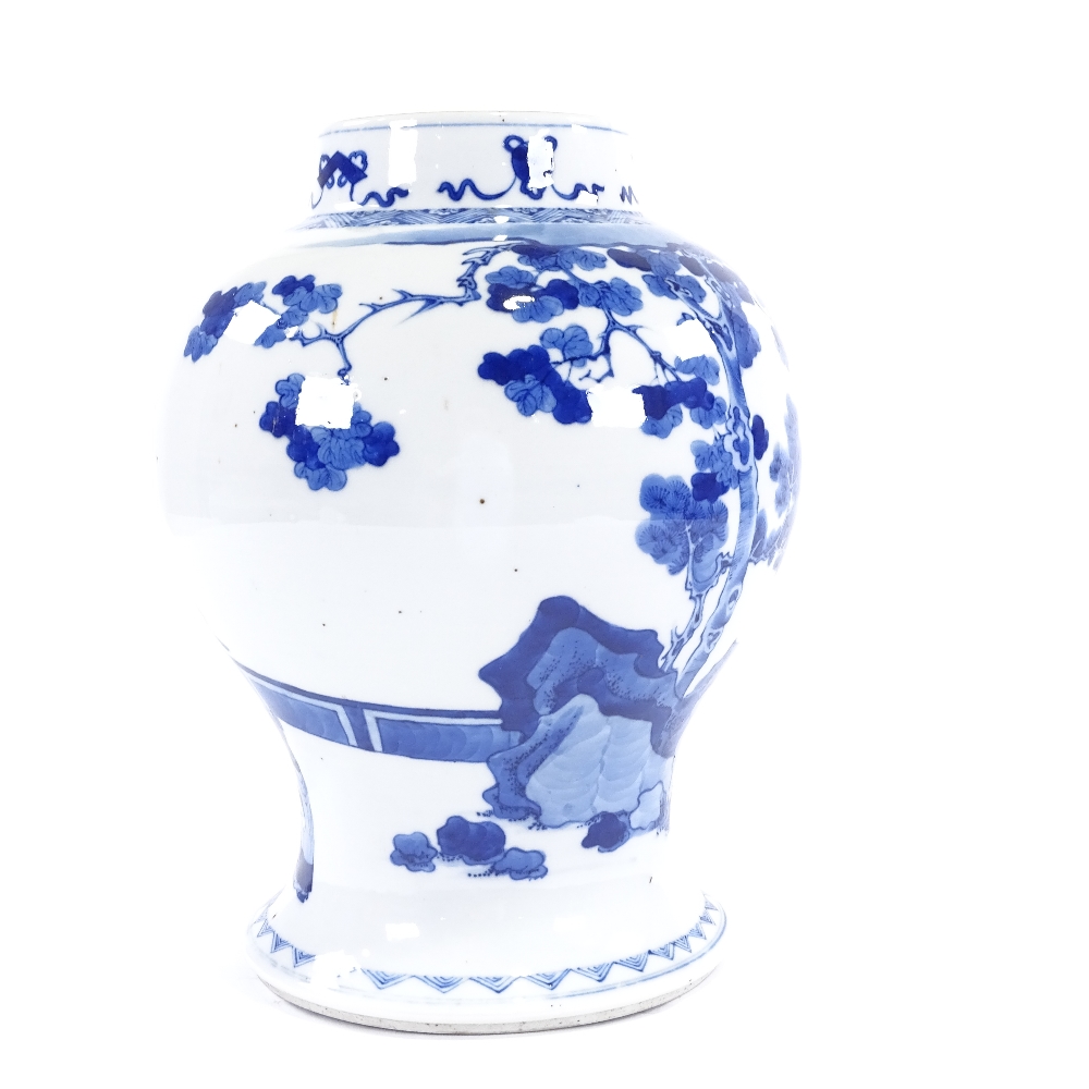 An antique Chinese blue and white bulbous vase, with hand painted court scene, possibly Kangxi, - Image 5 of 7