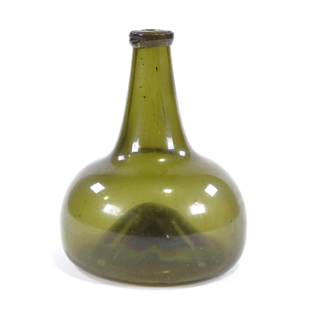 An 18th century handmade green glass onion-shaped bottle, height 17cm - Image 2 of 6