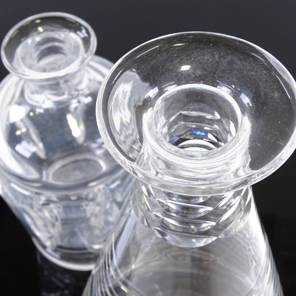 Two 20th century stylised glass decanters, tallest 25cm. Complete with no chips or cracks. Light - Image 5 of 5