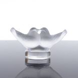 A Lalique kissing doves paperweight, length 7cm. In good condition, small scratches to the body,