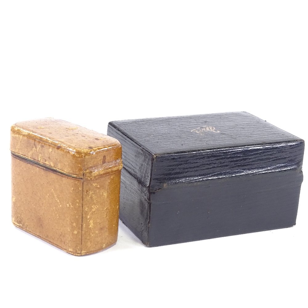 2 leather cased travelling inkwells, largest 7cm long. All complete condition with good fastening - Image 4 of 7