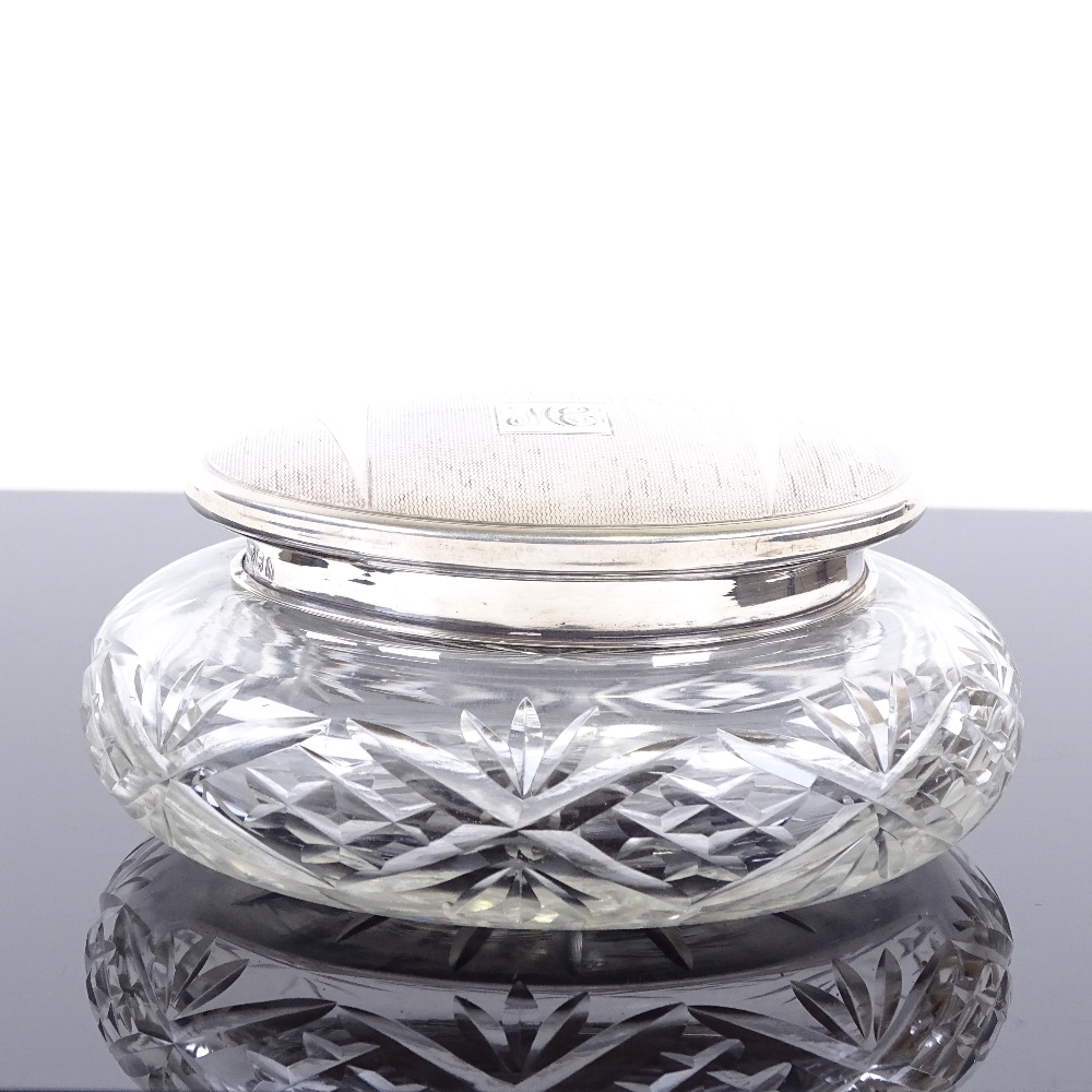 A George VI silver-topped wheel-cut glass powder bowl, Art Deco engine turned decoration, by W - Image 2 of 4
