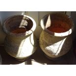 2 terracotta garden pots