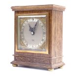 A Vintage oak-cased Elliott mantel clock, serial no. 2349DZ, case height 17cm, working order