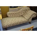 A Victorian button-back upholstered chaise longue