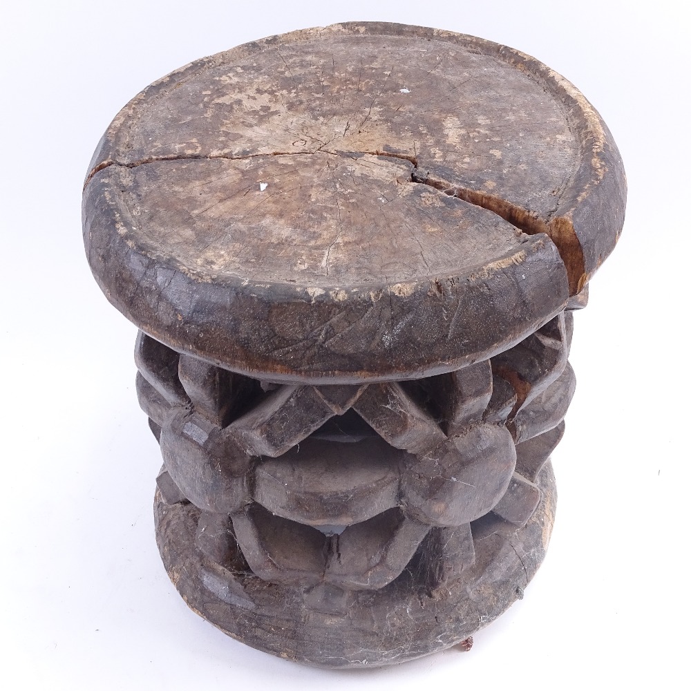 An African Tribal carved and stained hardwood ceremonial seat, seat height 30cm - Image 2 of 2