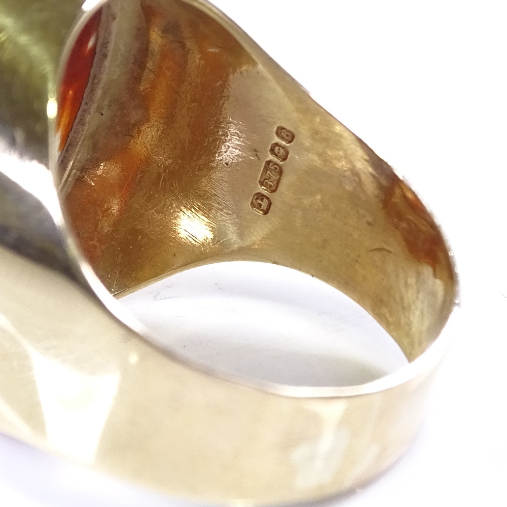 A large late 20th century 9ct gold moss agate signet ring, hallmarks London 1976, setting height - Image 3 of 4