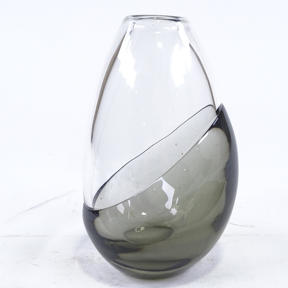 An Afors GH402 2-tone glass vase, by Ernest Gordon, circa 1960s, height 19.5cm, and Orrefors faceted - Image 2 of 3