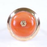 A late 20th century 9ct gold coral dress ring, setting height 20.9mm, size L/M, 11.1g Very good