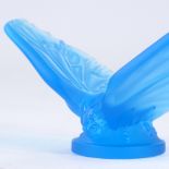 MARC LALIQUE - blue opalescent glass butterfly, engraved signature, wingspan 11.5cm Perfect