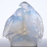 JOBLINGS - opalescent glass lovebirds, engraved signature, height 10.5cm Perfect condition