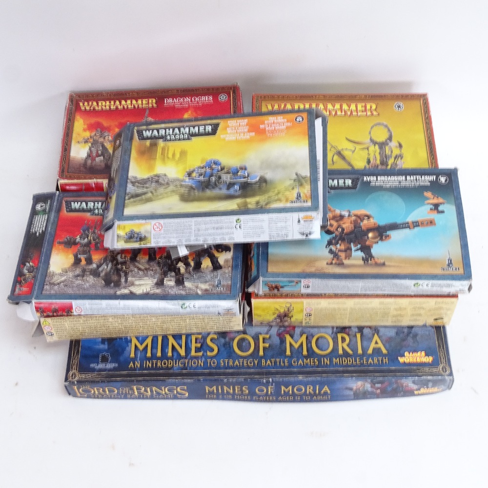 Various Games Workshop plastic assembly model toys, including Warhammer 40,000, and The Lord of