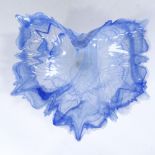 Silvestri Murano, blue marbled glass leaf design table centre bowl, on white marbled glass