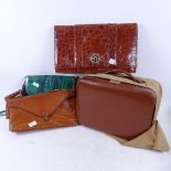 3 Vintage lady's handbags and a vanity case (4)