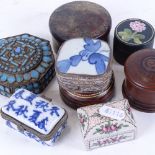 Various trinket boxes, including tortoiseshell, Chinese porcelain etc