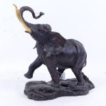 Franklin Mint study of an elephant "Giant of the Serengeti", 25cm