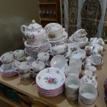 Extensive Spode Marlborough Sprays pattern dinner service, with matching tea set and coffeeware,