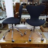 Arne Jacobsen for Fritz Hansen - a pair of Series 7 Swivel Office Chairs, with black upholstery