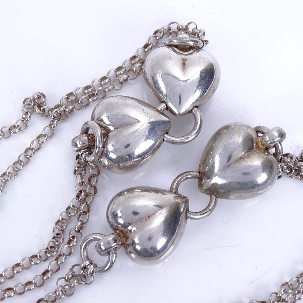 A long sterling silver heart design necklace/belt, length 92cm, 41.8g Very good original - Image 4 of 5