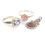 3 pieces of jewellery, including 14ct gold aquamarine ring, 14ct pink glass ring, and a small 14ct