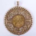 1913 gold sovereign in 9ct gold filigree pendant mount, 25.5g gross