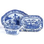 A Chinese blue and white porcelain tureen and cover, length 18cm, and 2 other Chinese blue and white