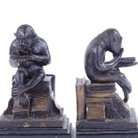 After Bonheur, pair of patinated bronze monkey design bookends on marble bases, modern, height 20cm