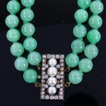 A double-row polished jade pearl and diamond necklace, 101 individually knotted jade beads measuring