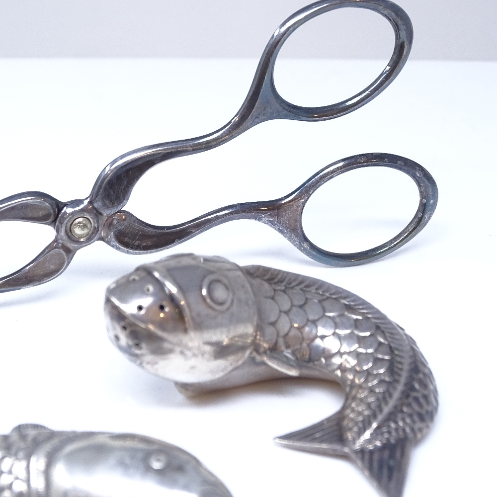 A pair of Thorvald Mathinsen Norwegian cake tongs, Tostrup novelty fish pepperette, sterling fish - Image 2 of 4