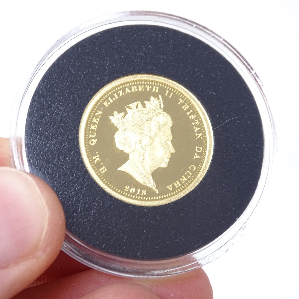 A Centenary of World War I 22ct gold proof £1 coin by The Jubliee Mint, reverse depicting War - Image 4 of 5