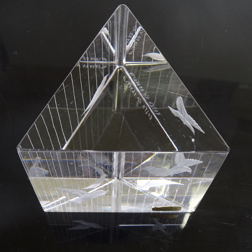 VICKE LINDSTRAND FOR KOSTA - a Mid-Century Swedish glass Birds prism sculpture, circa 1960s, - Image 5 of 5