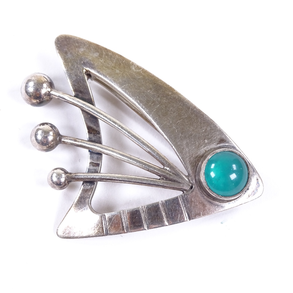 POUL HENRY HANSEN - a Vintage Danish silver and cabochon chrysoprase stylised Sputnik brooch, - Image 4 of 5