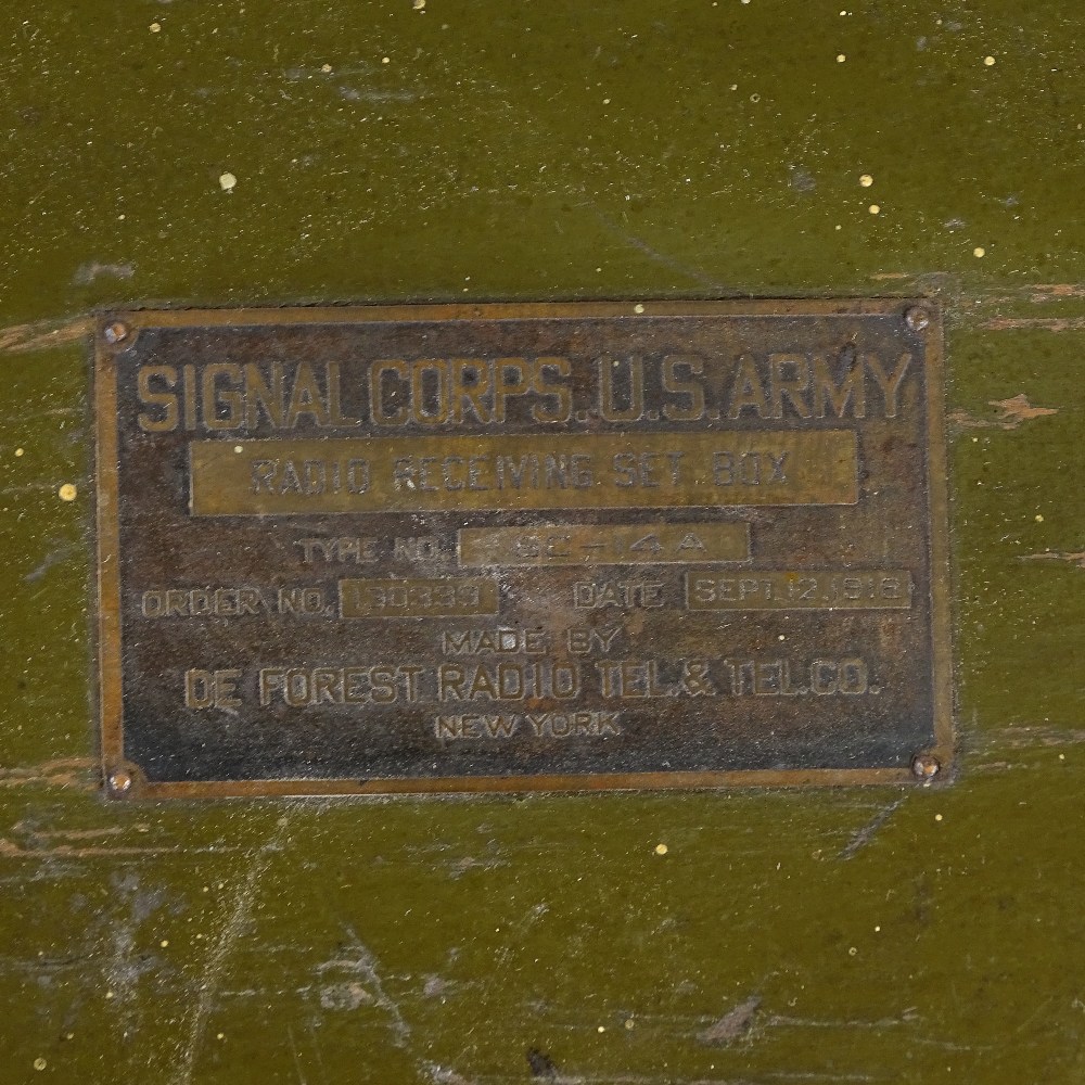 US Army Signal Corps, radio receiving set box type BC-14A, with original plaque on box, order no. - Image 5 of 7