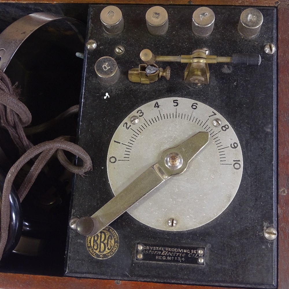 Western Electric Co Ltd, crystal receiving set no. 44001, with headphones, in wooden box, height 7. - Image 3 of 4