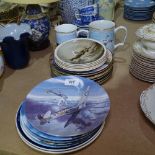 A collection of RAF aircraft design collector's plates (19), 2 RAF commemorative mugs, and a small