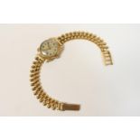 Lady's vintage Astin 18ct gold bracelet wristwatch, circa 1940s, 18mm dial with subsidiary